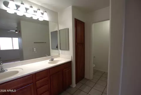 920 E Devonshire Ave #2002, Phoenix, AZ 85014 photo 9