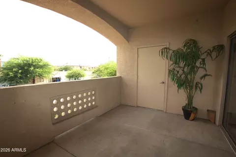 920 E Devonshire Ave #2002, Phoenix, AZ 85014 photo 12