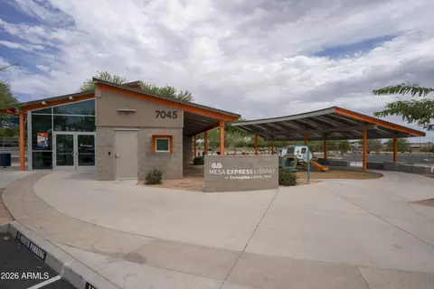 Exterior - 8524 E Nido Ave, Mesa, AZ 85209 photo 13 of 14