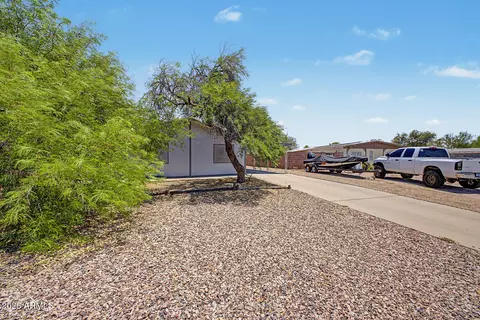1343 S Lawson Dr, Apache Junction, AZ 85120 photo 2