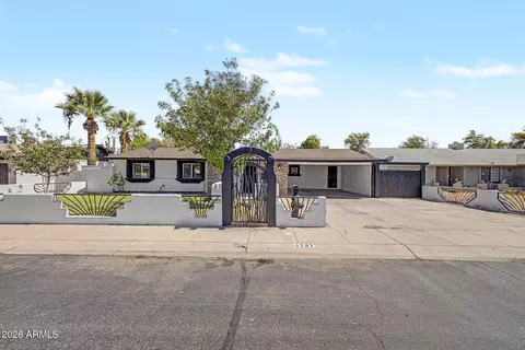 1237 W Ivanhoe St, Chandler, AZ 85224