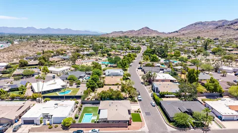 View/Area - 2802 E Mission Ln, Phoenix, AZ 85028 photo 16 of 16