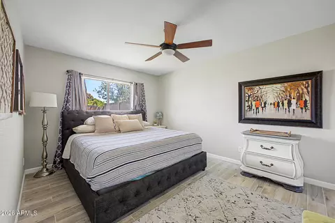 Bedroom - 2802 E Mission Ln, Phoenix, AZ 85028 photo 5 of 6