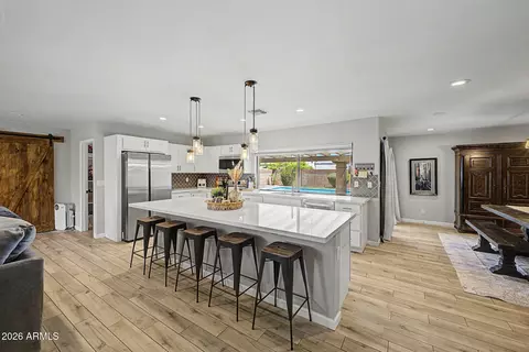 Kitchen - 2802 E Mission Ln, Phoenix, AZ 85028 photo 1 of 6