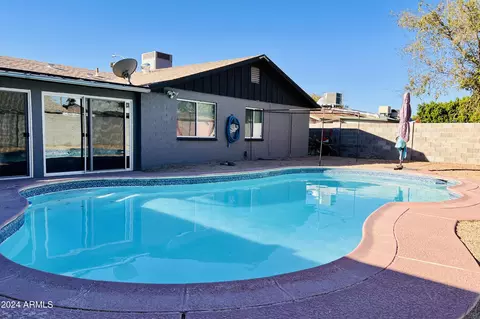 Exterior - 2022 W Aster Dr, Phoenix, AZ 85029 photo 3 of 4