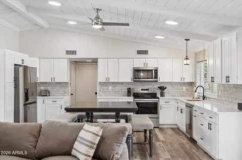 Kitchen - 502 E Le Marche Ave, Phoenix, AZ 85022 photo 1 of 4
