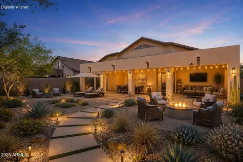 Exterior - 8809 S 10th Dr, Phoenix, AZ 85041 photo 4 of 4