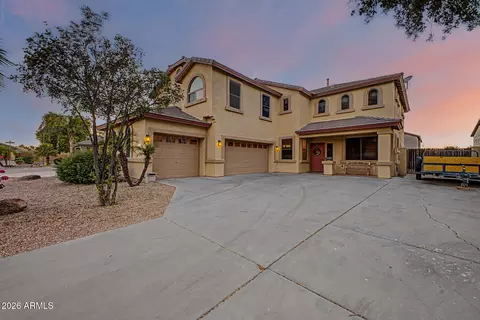 946 W Gascon Rd, San Tan Valley, AZ 85143