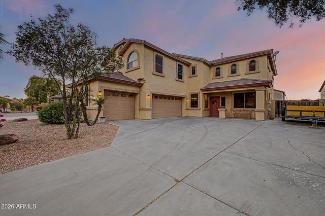 946 W Gascon Rd, San Tan Valley, AZ 85143