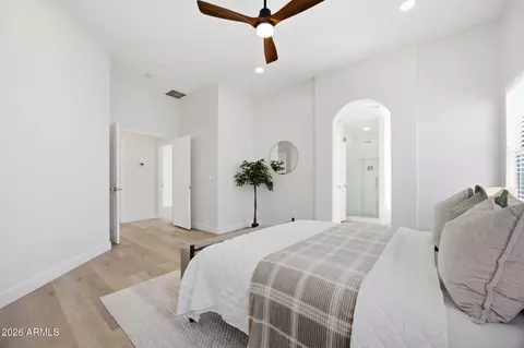Bedroom - 2712 E Anderson Dr, Phoenix, AZ 85032 photo 2 of 2