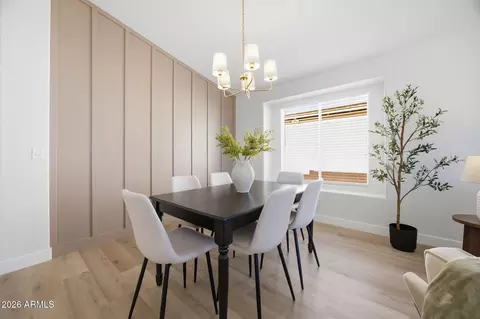 Dining - 2712 E Anderson Dr, Phoenix, AZ 85032 photo 1 of 1