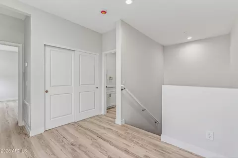 Entry Way - 2601 E Clarendon Ave #13, Phoenix, AZ 85016 photo 7 of 9