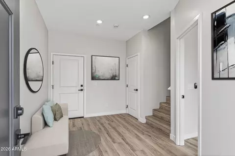 Entry Way - 2601 E Clarendon Ave #13, Phoenix, AZ 85016 photo 1 of 9