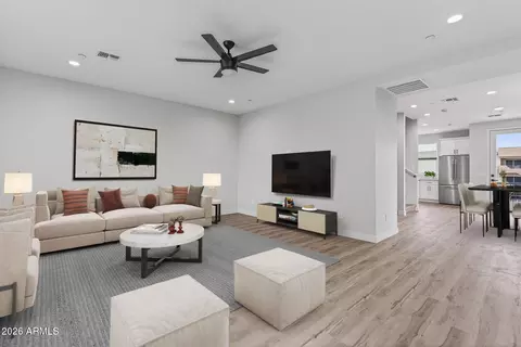 Living - 2601 E Clarendon Ave #13, Phoenix, AZ 85016 photo 5 of 7