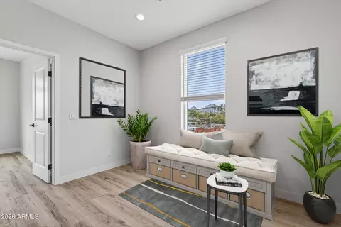 Entry Way - 2601 E Clarendon Ave #13, Phoenix, AZ 85016 photo 9 of 9