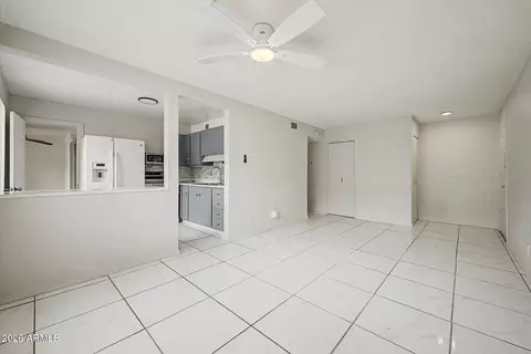 2549 W Rose Ln #A-113, Phoenix, AZ 85017