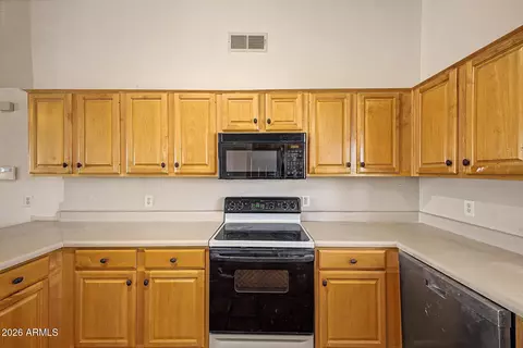 Kitchen - 407 E Honda Bow Rd, Phoenix, AZ 85086 photo 3 of 3