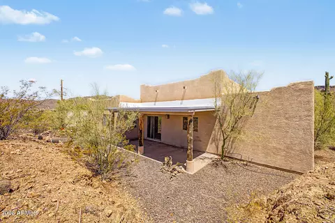 Exterior - 407 E Honda Bow Rd, Phoenix, AZ 85086 photo 7 of 10