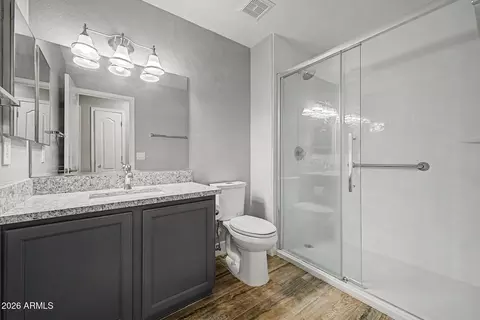 Bath - 1348 E Libby St, Phoenix, AZ 85022 photo 3 of 3