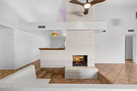 Living - 15420 N 29th Ave, Phoenix, AZ 85053 photo 7 of 11