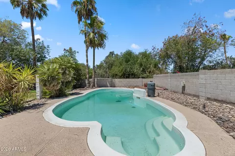 Exterior - 15420 N 29th Ave, Phoenix, AZ 85053 photo 5 of 8