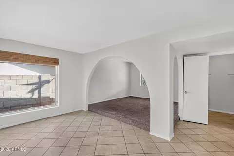 Living - 15420 N 29th Ave, Phoenix, AZ 85053 photo 10 of 11