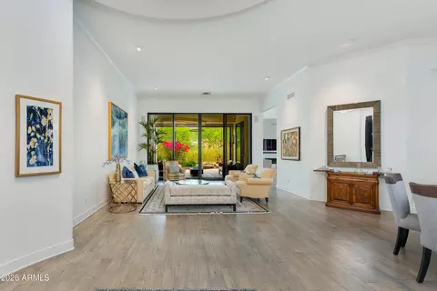 Living - 6533 N 29th St, Phoenix, AZ 85016 photo 1 of 4