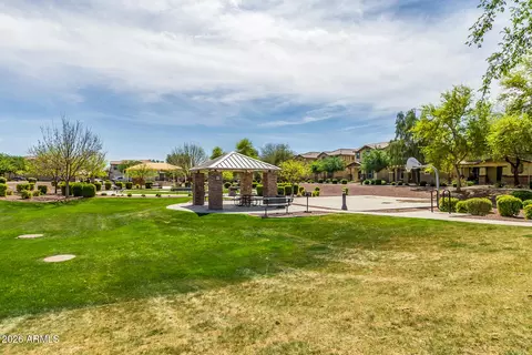 Exterior - 4116 E Cathy Dr, Gilbert, AZ 85296 photo 5 of 14