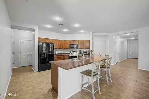 Kitchen - 4116 E Cathy Dr, Gilbert, AZ 85296 photo 1 of 4