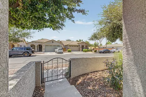 Exterior - 4116 E Cathy Dr, Gilbert, AZ 85296 photo 1 of 14