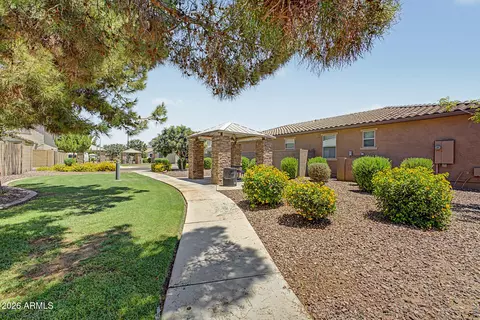 Exterior - 4116 E Cathy Dr, Gilbert, AZ 85296 photo 4 of 14