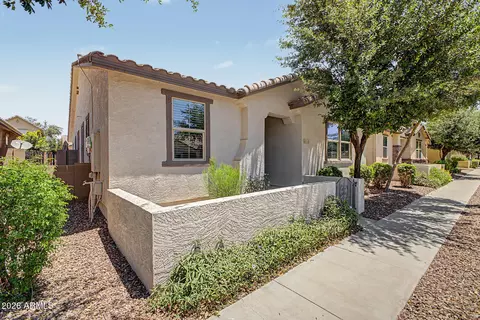Exterior - 4116 E Cathy Dr, Gilbert, AZ 85296 photo 10 of 14