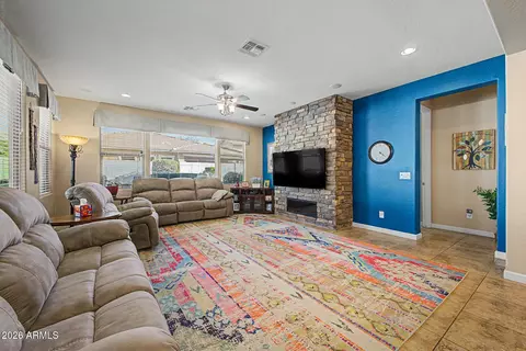 Living - 10561 E Pivitol Ave, Mesa, AZ 85212 photo 2 of 4