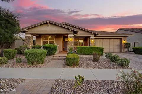 10561 E Pivitol Ave, Mesa, AZ 85212