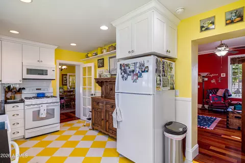 Kitchen - 184 S 1st E St, Snowflake, AZ 85937 photo 2 of 3