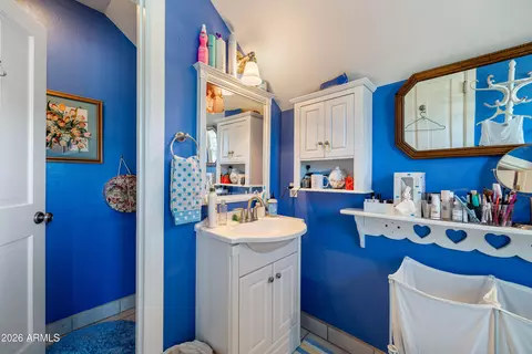 Bath - 184 S 1st E St, Snowflake, AZ 85937 photo 1 of 6
