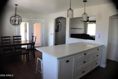 1639 W 5th Pl, Mesa, AZ 85201 photo 4