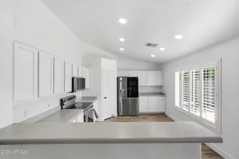 Kitchen - 11261 E Renfield Ave, Mesa, AZ 85212 photo 1 of 3