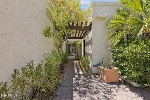 Exterior - 4717 E Winston Dr, Phoenix, AZ 85044 photo 2 of 8