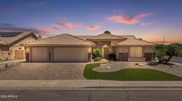 8306 W Tonto Ln, Peoria, AZ 85382