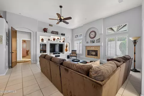 Living - 5345 E Mclellan Rd #35, Mesa, AZ 85205 photo 3 of 4