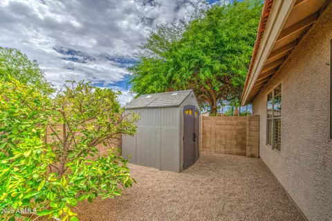 Exterior - 2233 E Rawhide St, Gilbert, AZ 85296 photo 4 of 4