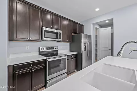 Kitchen - 9812 E Radioactive Dr, Mesa, AZ 85212 photo 3 of 4