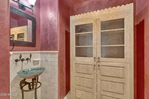 Bath - 1611 E Desert Willow Dr, Phoenix, AZ 85048 photo 5 of 15