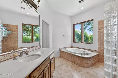 Bath - 1611 E Desert Willow Dr, Phoenix, AZ 85048 photo 7 of 15