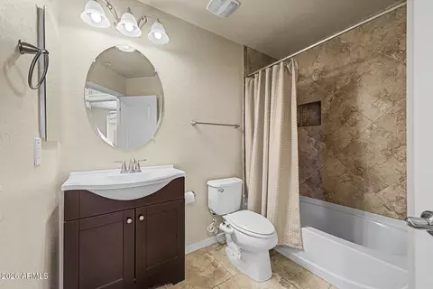 Bath - 4035 E Windsor Dr, Gilbert, AZ 85296 photo 3 of 3