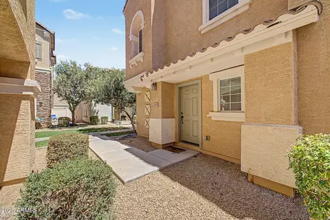 Exterior - 4035 E Windsor Dr, Gilbert, AZ 85296 photo 2 of 2