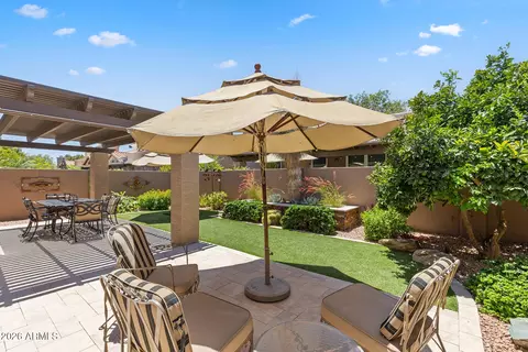 Exterior - 4113 E Paradise Dr, Phoenix, AZ 85028 photo 1 of 11