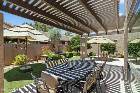 Exterior - 4113 E Paradise Dr, Phoenix, AZ 85028 photo 3 of 11