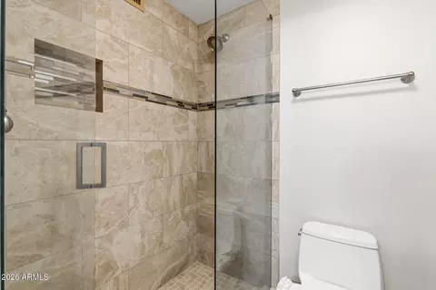 Bath - 4113 E Paradise Dr, Phoenix, AZ 85028 photo 4 of 4